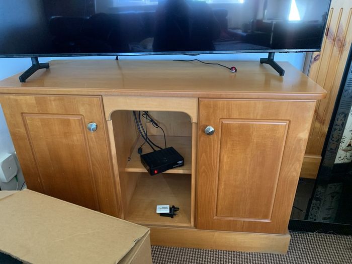 tv cabinet
