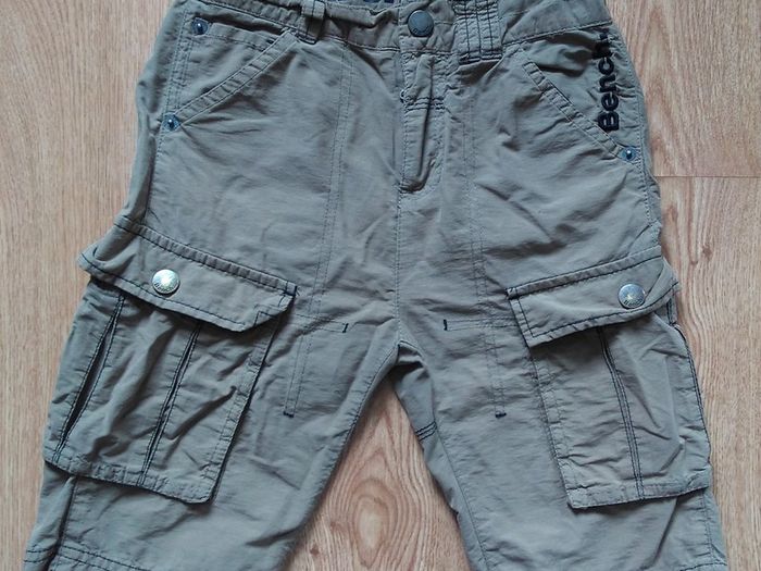 "Bench" Shorts. Age 7-8