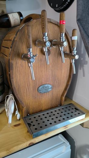 4 tap beer cooler machine