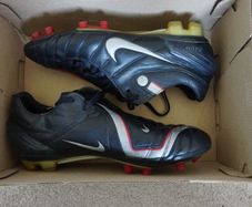 Football Boots Nike Air Zoom Total 90 Supremacy Black/Red (2006) Size 8.5UK FG