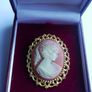 Vintage Cameo Carved  Gold tone Pin Brooch Image 2