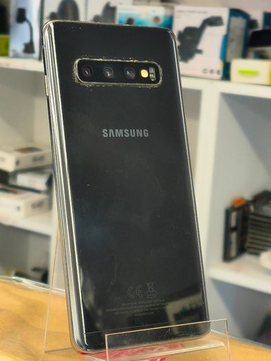 Samsung Galaxy S10 128GB Dual Sim LOCKED TO THREE Network Black (LCD has a crack)