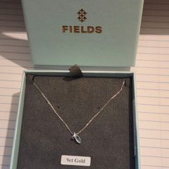 9ct White Gold and Blue Topaz Necklace