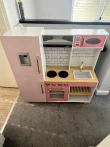 Toy Kitchen