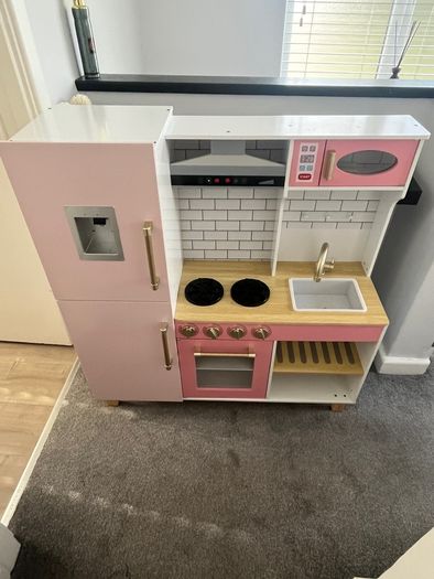 Toy Kitchen