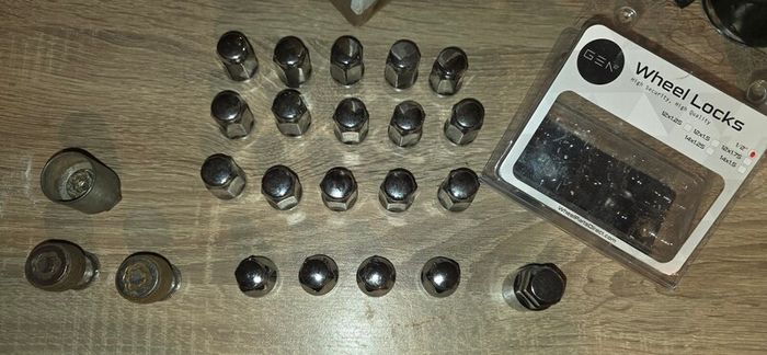 Wheel Nuts and lock nuts