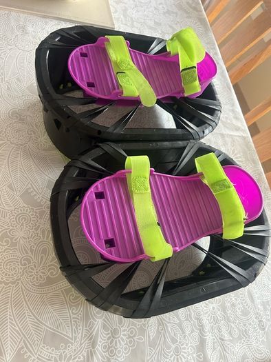 Moon shoes