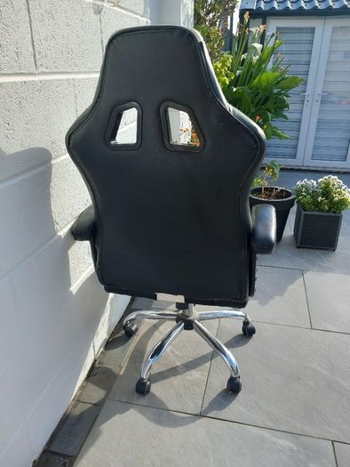 gaming chair