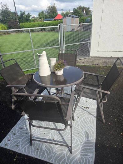 Garden Table & 4 Folding Chairs