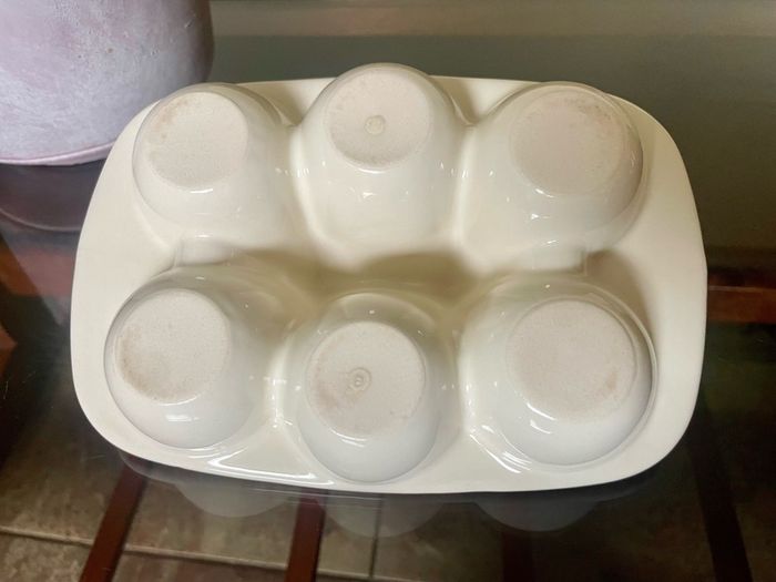 Mason Cash Innovative Kitchen Ceramic Counter Egg Holder