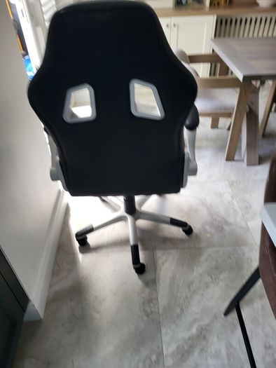 Gaming chair