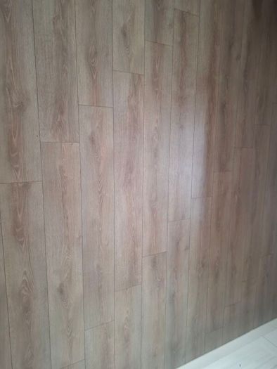 Laminate flooring