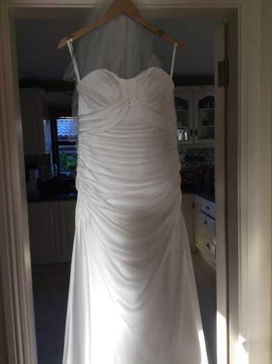 Size 12 White Wedding Dress & veil