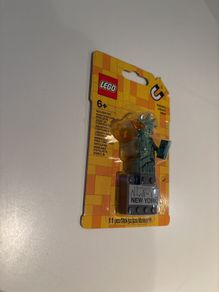 lego Statue of Liberty magnet