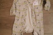 Baby suit 6 to 9 mts