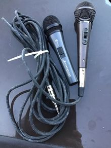 2 quality microphones