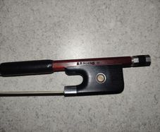 Viola Bow A R. Reichel