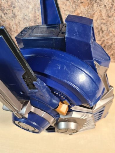 Transformers Optimus Prime Electronic Talking Voice Changer Helmet Mask Hasbro 2006