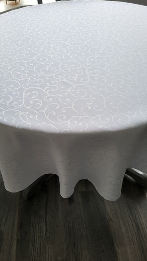 White tablecloths. Made to measure. Round. Rectangular, square - any size.