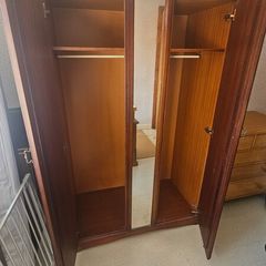 Mirrored wooden wardrobe