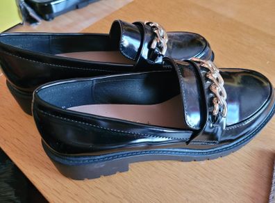 Black shoes, glossy, different styles size 7