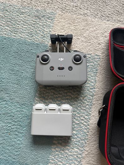 DJI Neo fly more Combo in excellent condition w/ case.