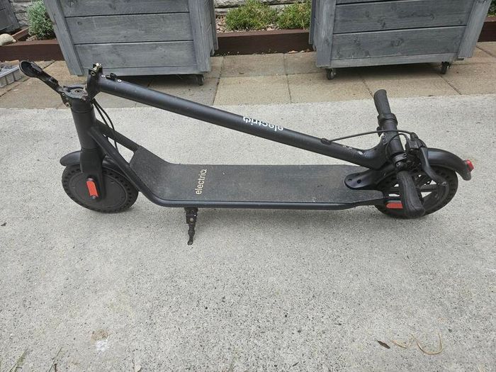 Electric Scooter - For Parts, Spares or Repair