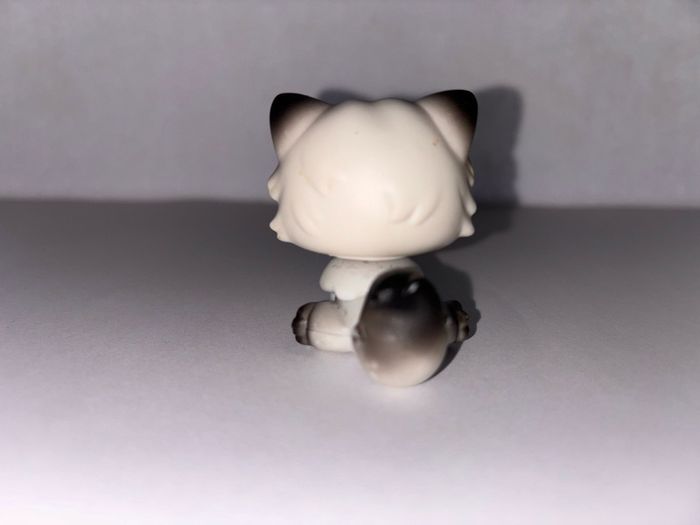 littlest pet shops (LPS) Persian cat bundle!