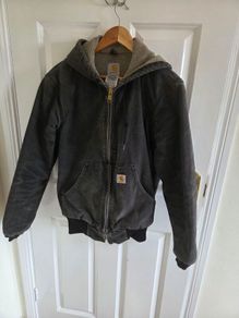 carhartt hooded jacket excellent condition