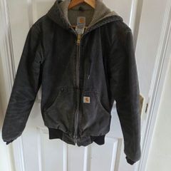 carhartt hooded jacket excellent condition