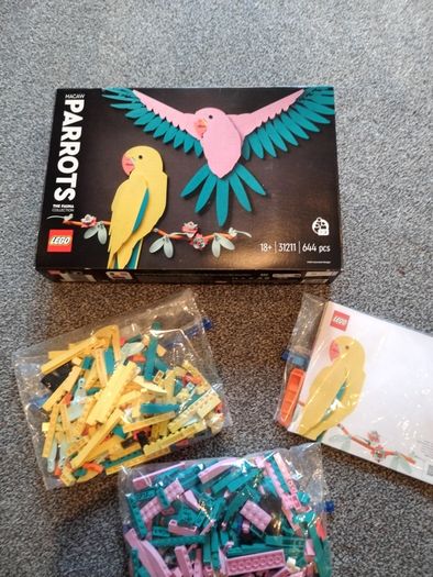 LEGO 31211 The Fauna Collection Macaw Parrots