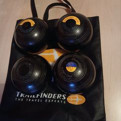 Henselite Lawn Bowls