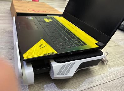 MSI Crosshair 15" QHD 165Hz | i9-12900H | RTX 3060 | Upgrade 64GB RAM | 1TB SSD + Flydigi BS1 Cooler (Mint Condition)