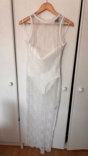 Women dress Karen millen summer. Beach