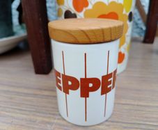 Hornsea pepper shaker