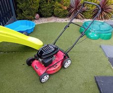 Self drive mower