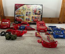 2x Disney Pixar Lightning McQueen change & race car and games