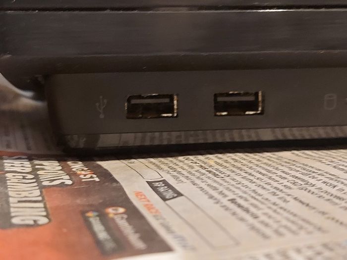 SONY Playstation 3, Model CECH-2003B, Comes with Power Cable only, Powers on and off, excellent cosmetic condition