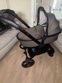 Egg 3 stroller and pram in chocolate