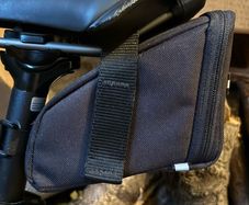 Saddle bag, puncture repair kit & pump