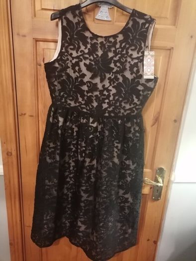 Lovely special occasion dress size 14