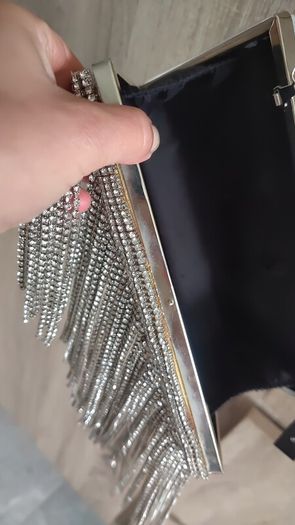 silver rhinestones fringe clutch