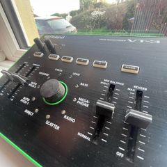 Roland VT-3 Voice Transformer