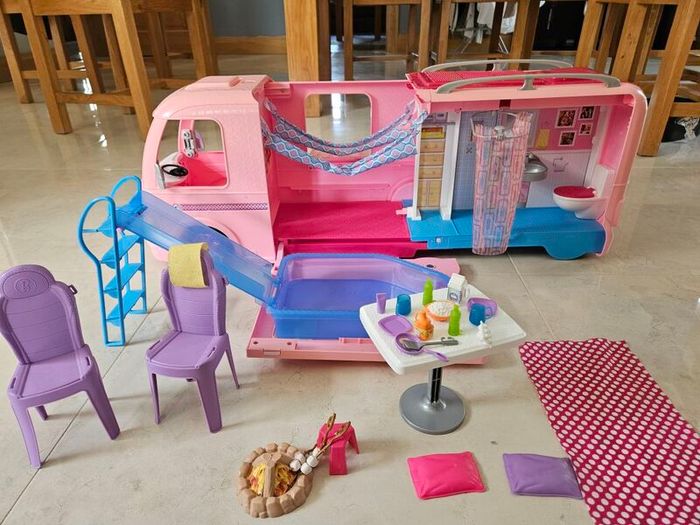 Barbie Campervan