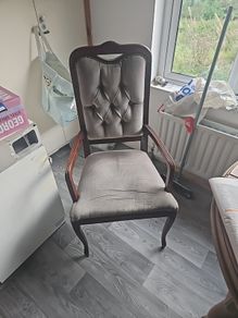 5 kitchen chairs