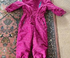 Snow Suit / Ski suit Hooded 4-5 year old - Winter Outerwear