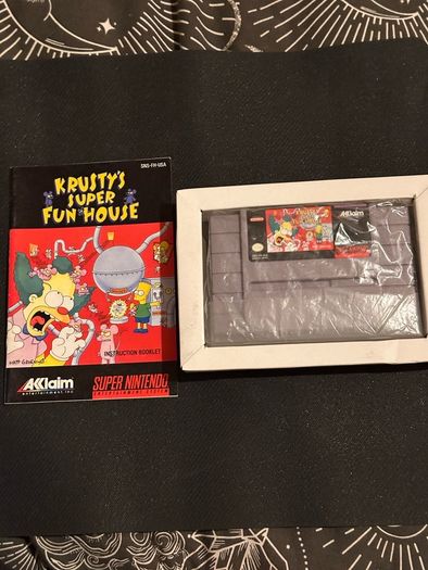 Super Nintendo retro console + games Mario