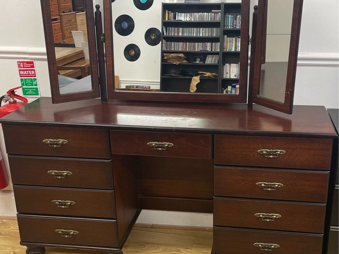 Vintage Mahogany Dresser with Mirror
