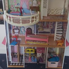 Doll house