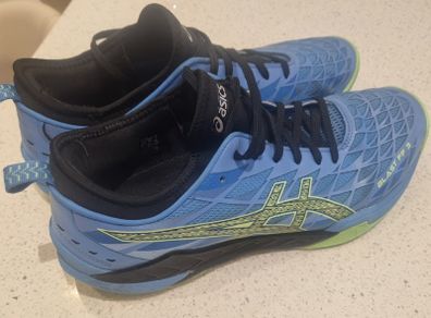 Indoor/badminton shoes